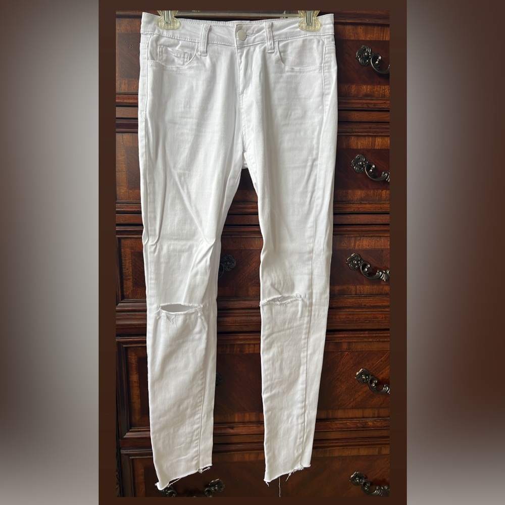 Mono B White skinny jeans Size 3 27 inch waist